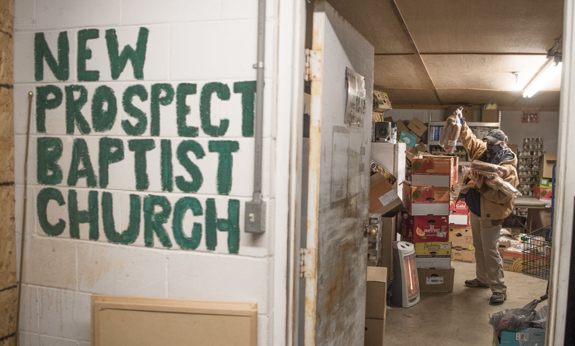 20210114_amh_news_pantry_p5